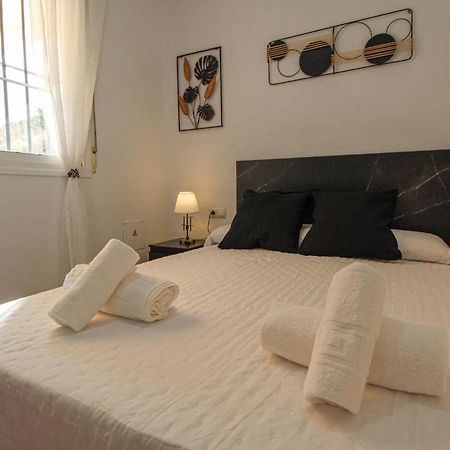 4 Bedroom Gorgeous Home In Седелья Экстерьер фото