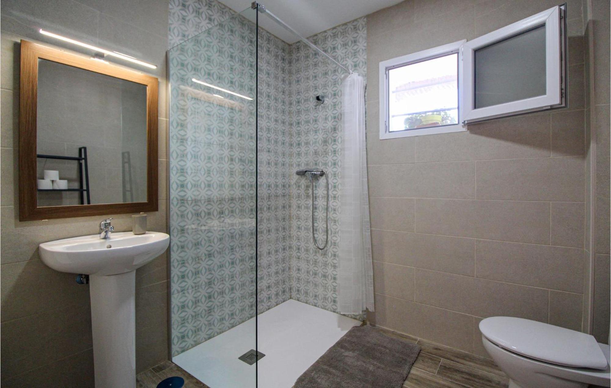 4 Bedroom Gorgeous Home In Седелья Экстерьер фото
